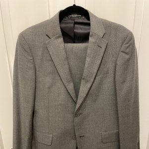 Tommy hilfigur suit. 38R top 32x30 pants